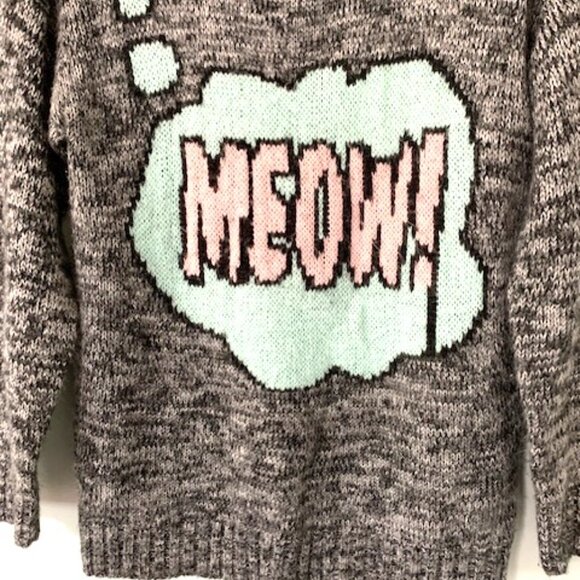 Forever 21 Sweater - Picture 2 of 5